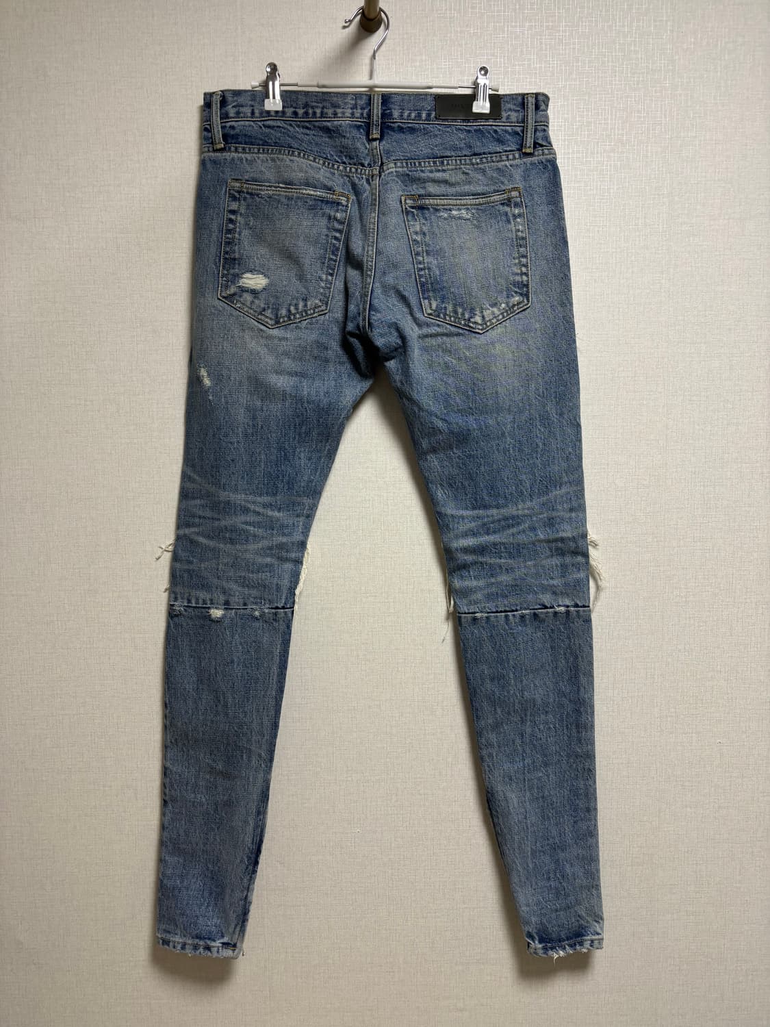 FEAR OF GOD 4th Collection 디스트로이드 데님 팬츠 상품이미지2