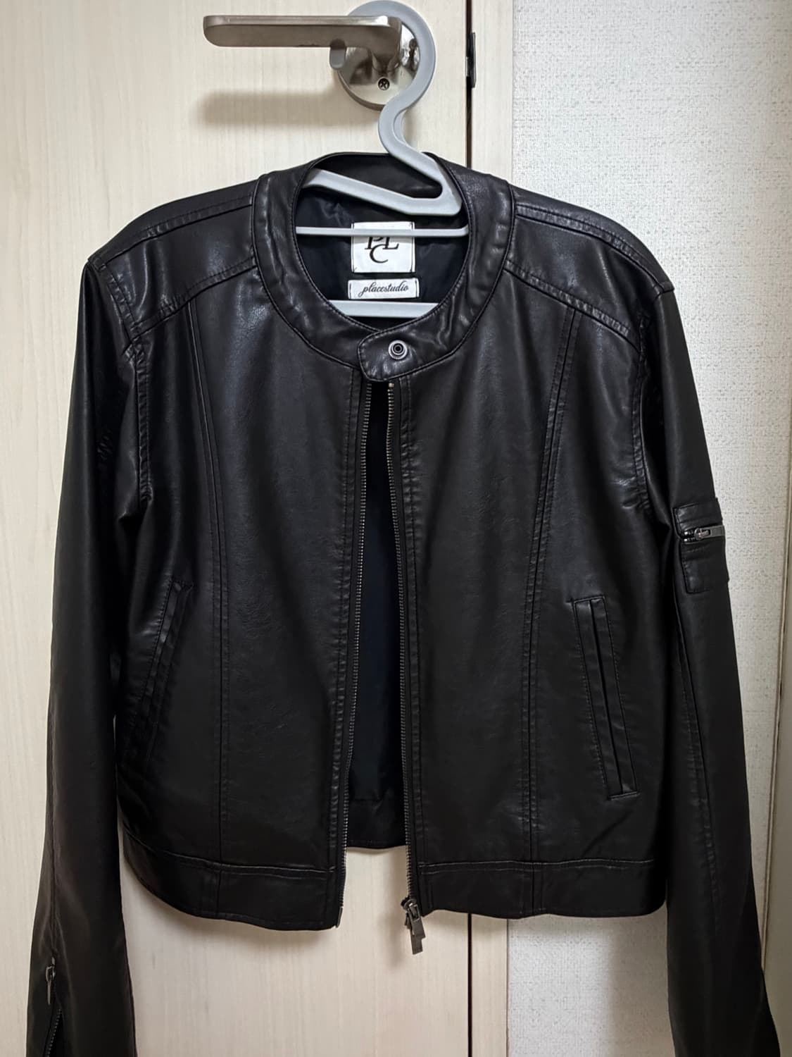 플레이스 스튜디오 레이싱 넥 버튼 슬림 라인 바이커 레더 라이더 자켓  상품이미지6