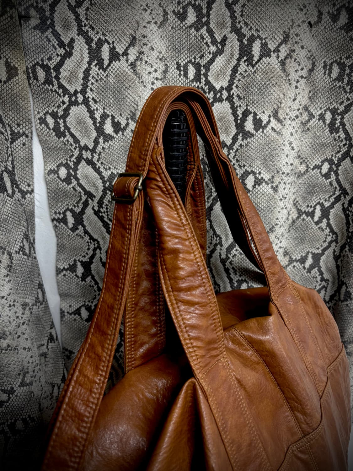 [Y2K Bag] T.B2Jeans Brown Leather Over B 상품이미지3