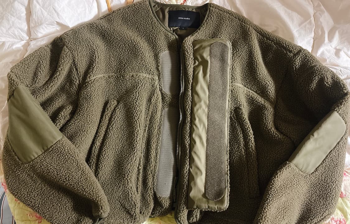 엔타이어 스튜디오 카키 플러피 자켓 상품이미지1