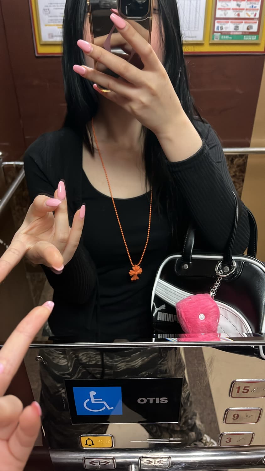 스투시 다이스 털 키링 핑크 상품이미지3