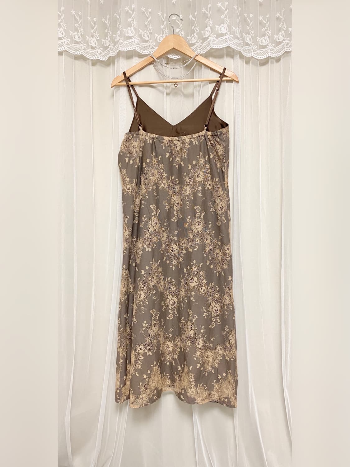 Brown Floral Lace Slip Long Dress 상품이미지4