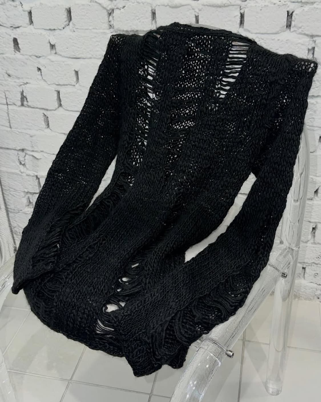 Distressed Ladder Knit Long Sleeve Top 상품이미지2