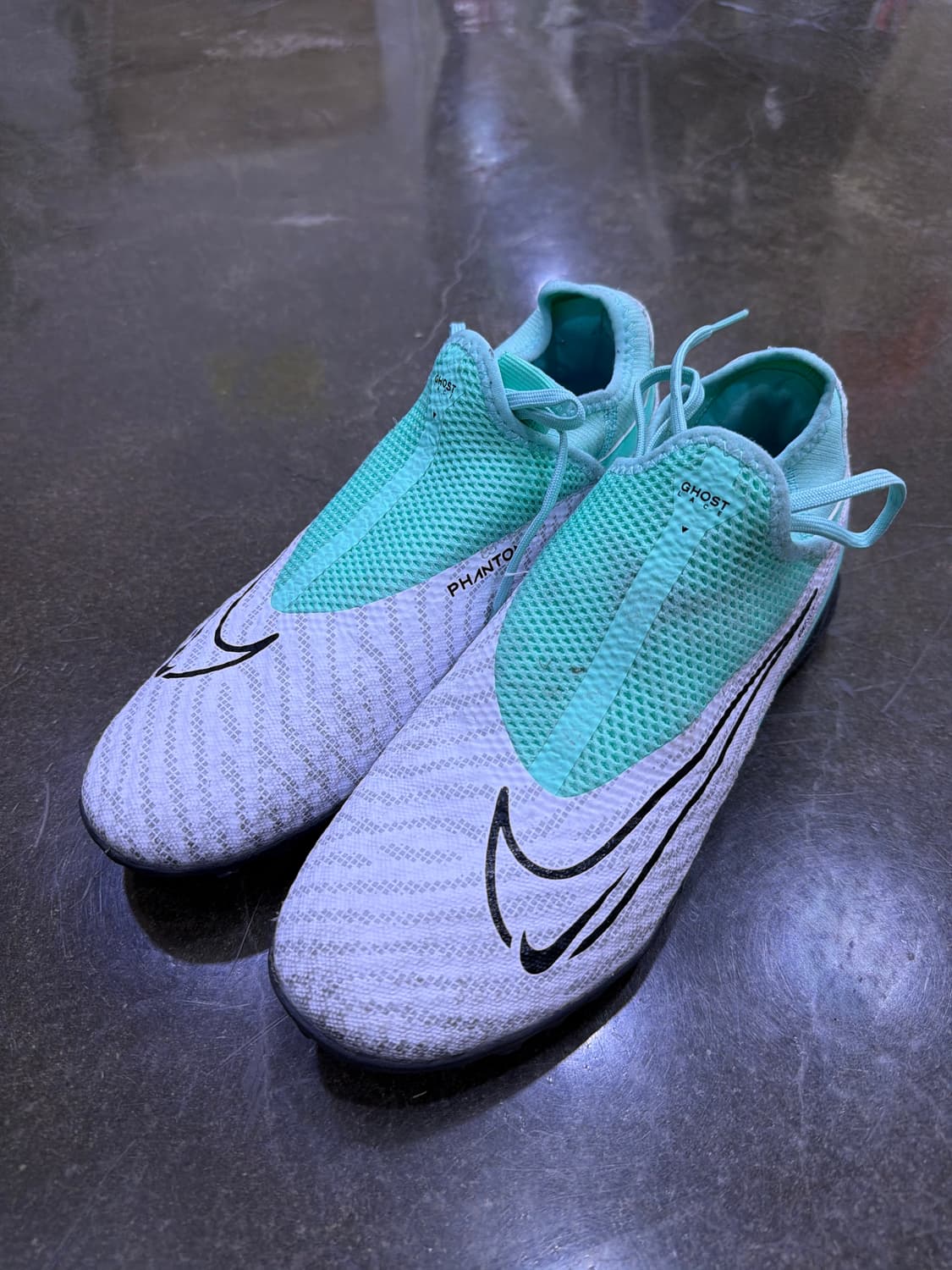 나이키 팬텀 GX 아카데미 DF TF 풋살화 250 상품이미지1