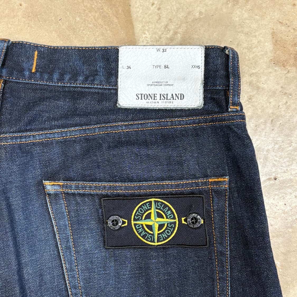 32 스톤아일랜드 SL 핏 데님 팬츠  상품이미지5