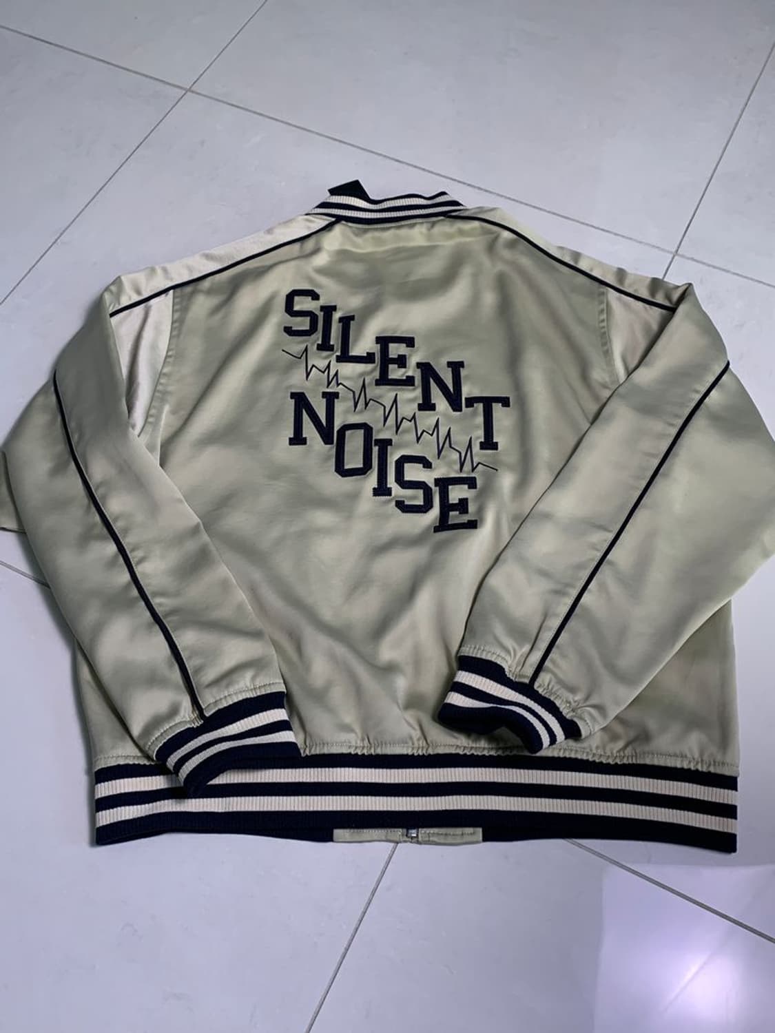 SATIN RIBBED BLOUSON 상품이미지2