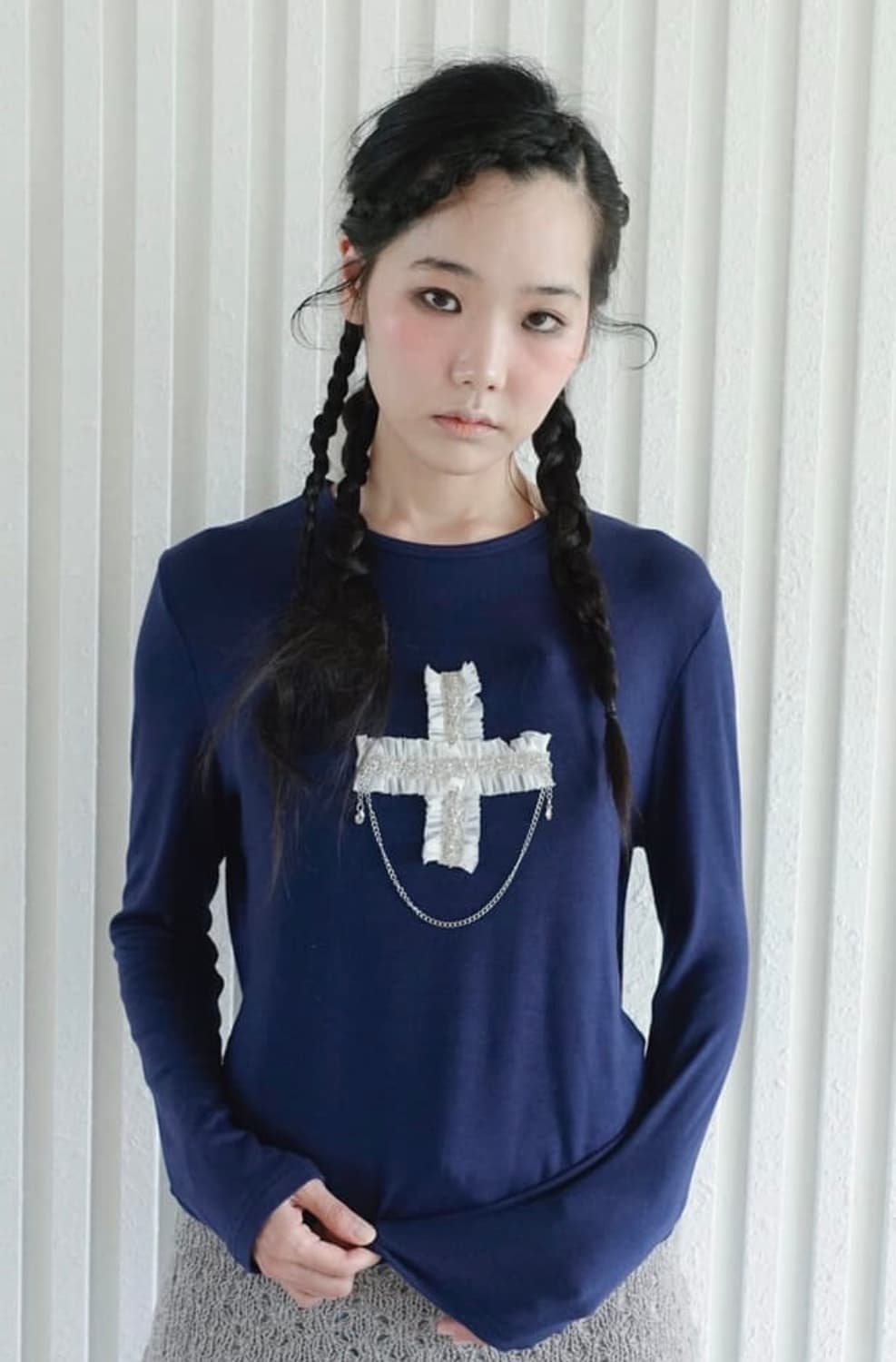 샵페어리 cross trimming long top [navy] 상품이미지1