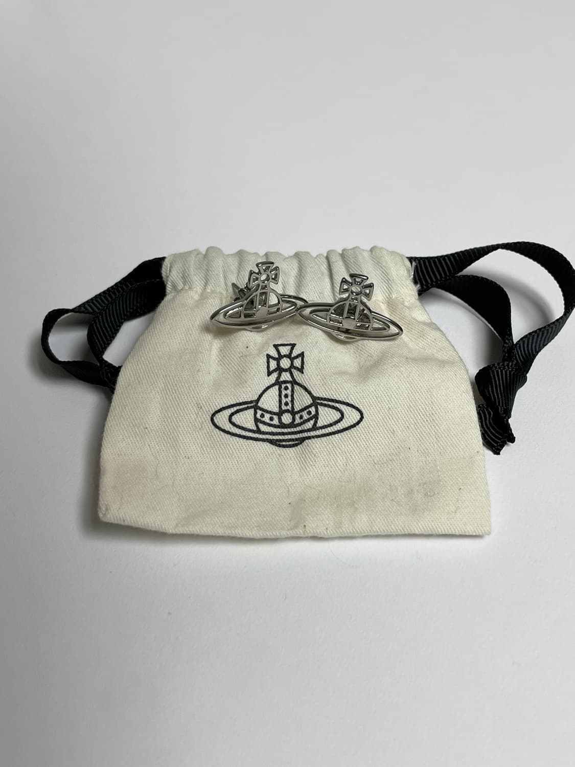 비비안웨스트우드 귀걸이 상품이미지1