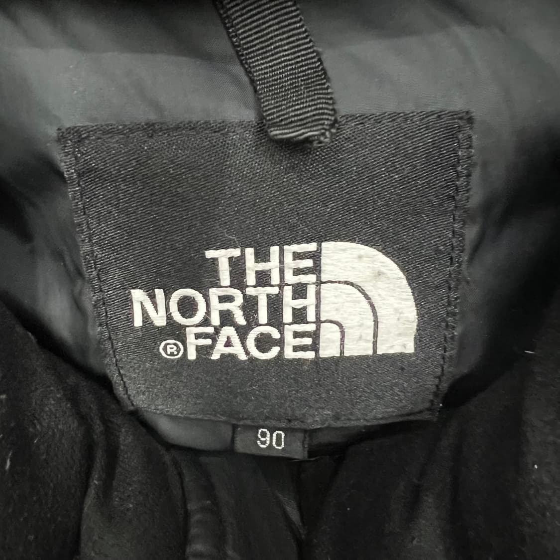 노스페이스 블랙 눕시 700 패딩 90 상품이미지2