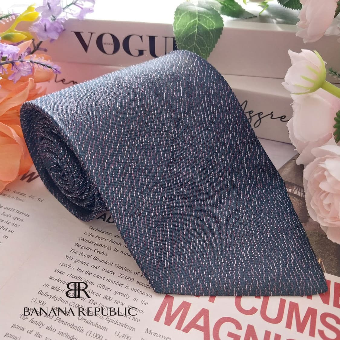 바나나 리퍼블릭 실크 네이비 패턴 넥타이 9.9cm A등급 K1303
 상품이미지1