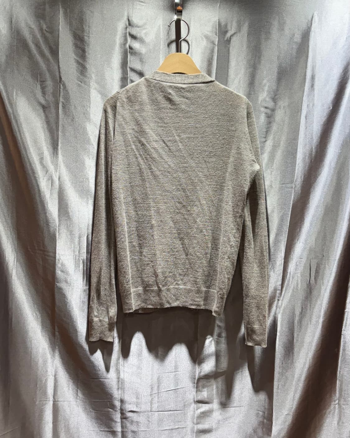 S A.P.C 아페쎄 버튼 그레이 가디건 상품이미지3