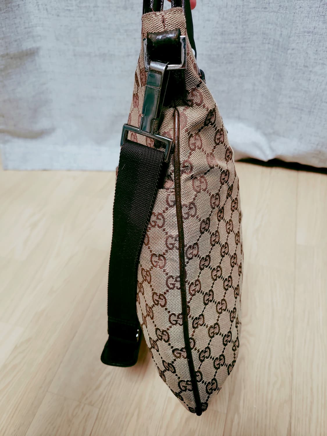 [정품]구찌 GG 수프림 크로스백 상품이미지4