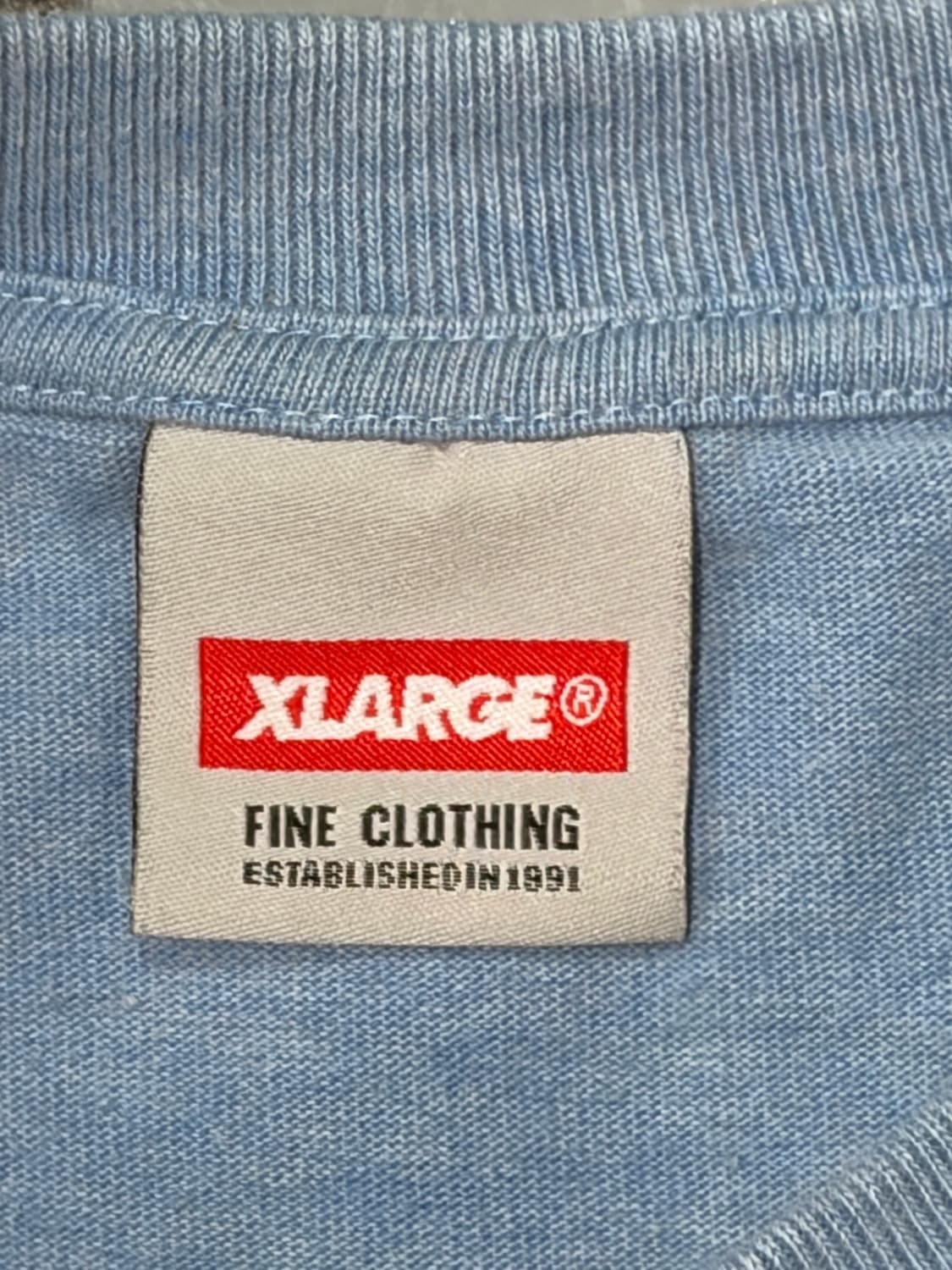 엑스라지(XLARGE) 라이트 블루 포켓 티셔츠 상품이미지4