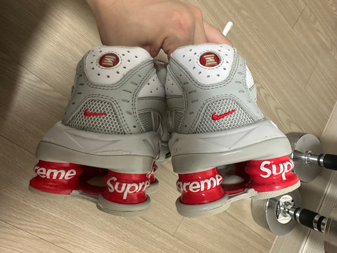 슈프림 x 나이키 샥스 라이드 2 TL 상품이미지5