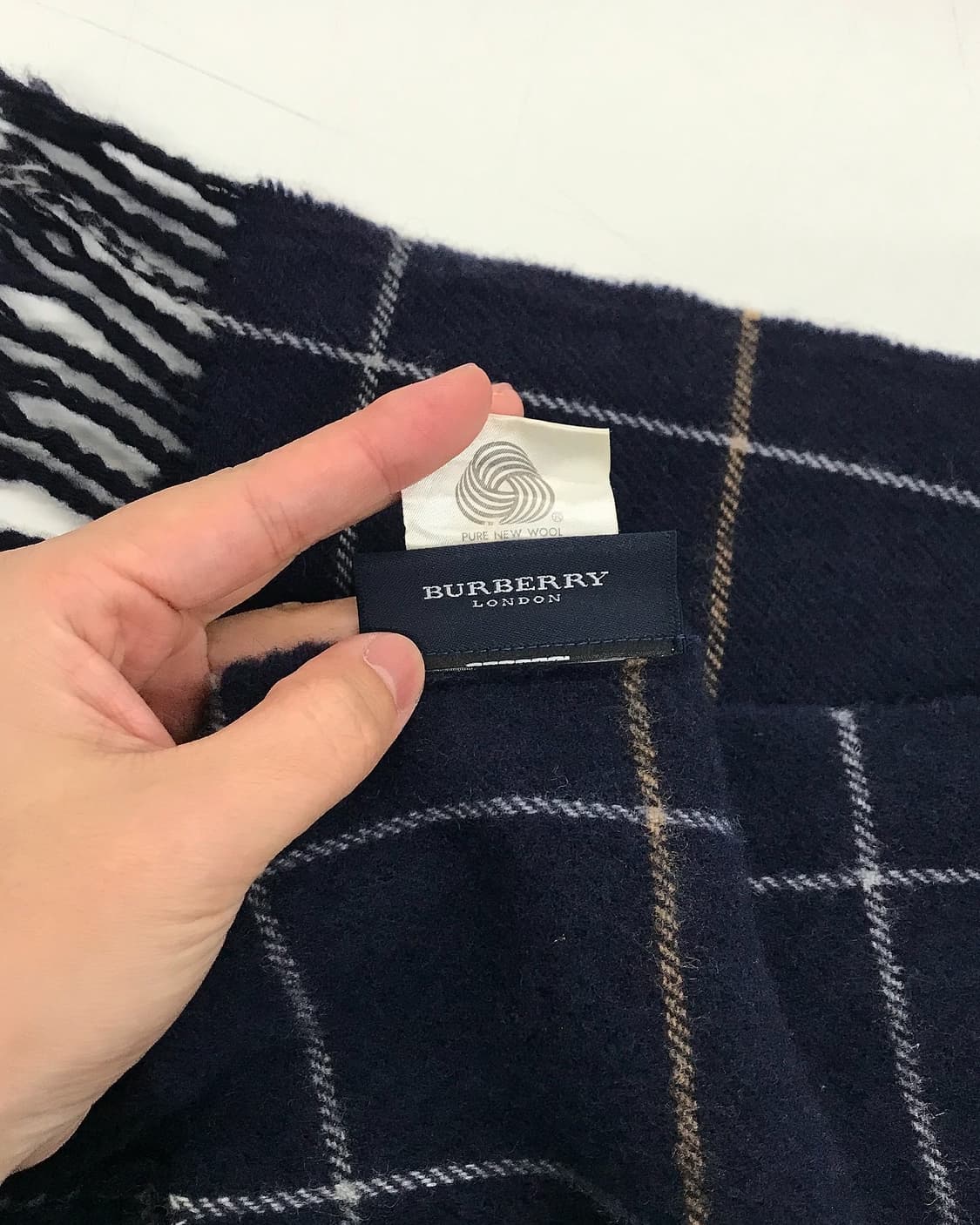 버버리 로고 울 체크 담요 상품이미지4