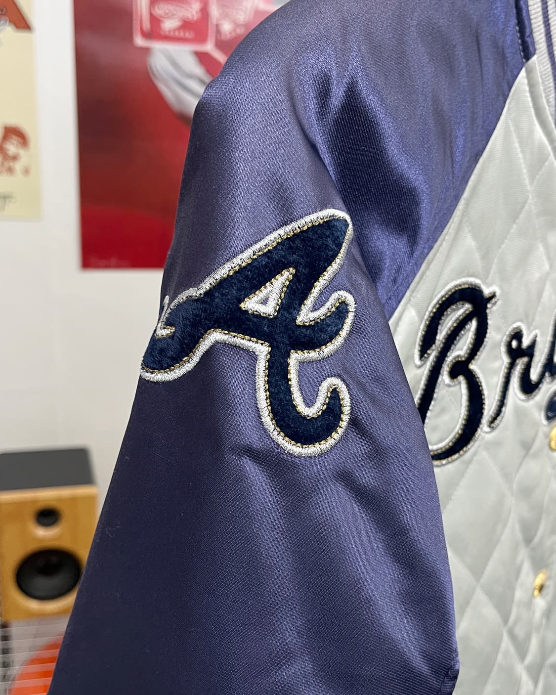 MLB 00s 사틴 다이아몬드 퀼팅 스타디움 자켓 상품이미지8