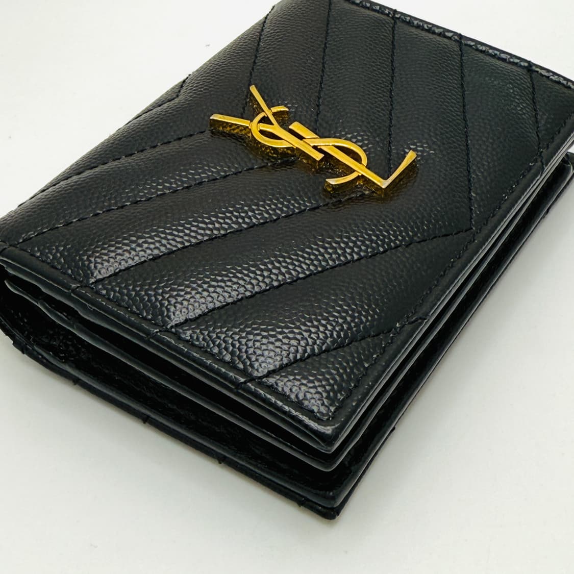 입생로랑 지갑 상품이미지6