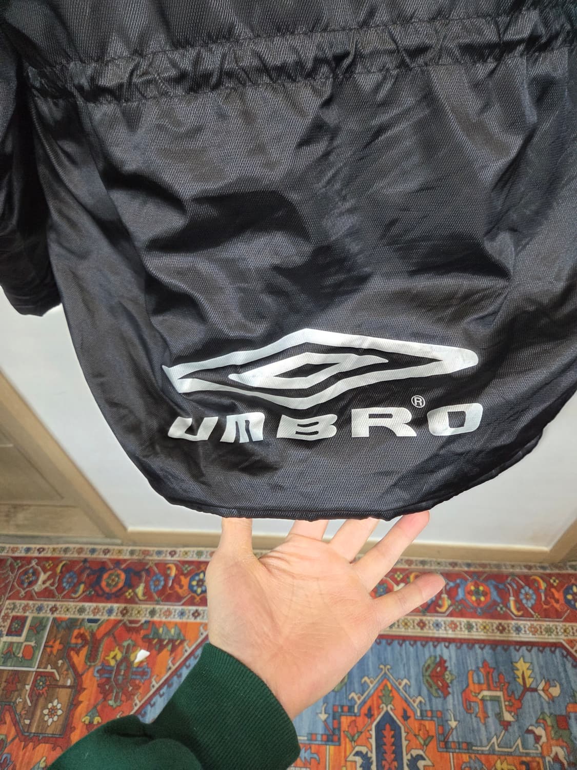 엄브로 올드스쿨 테이프로고 빅로고 셰르파 패디드 벤치자켓 L 상품이미지3