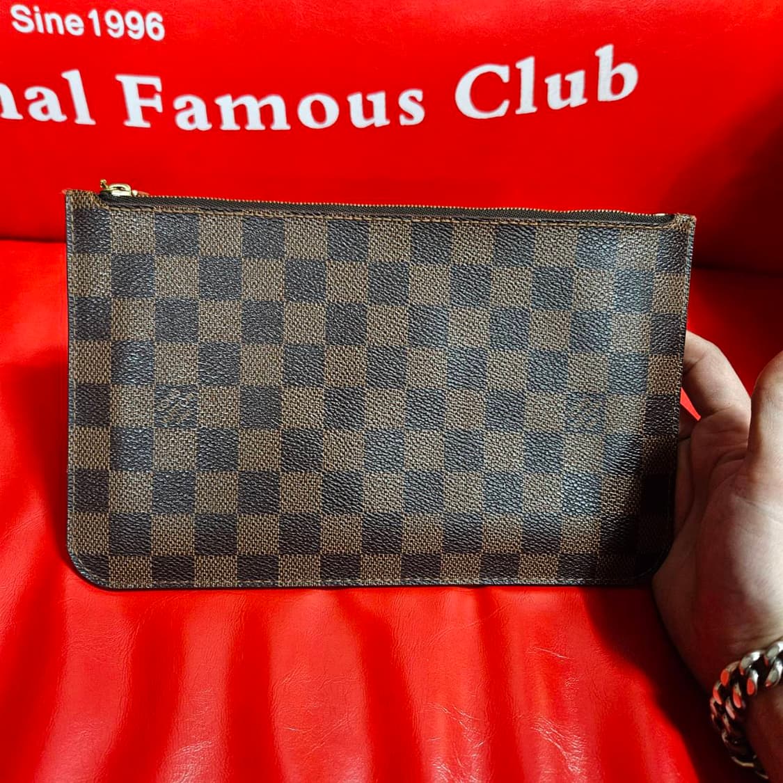 루이비통 커스텀 체인 다미에 미니 체인 크러치백 상품이미지3