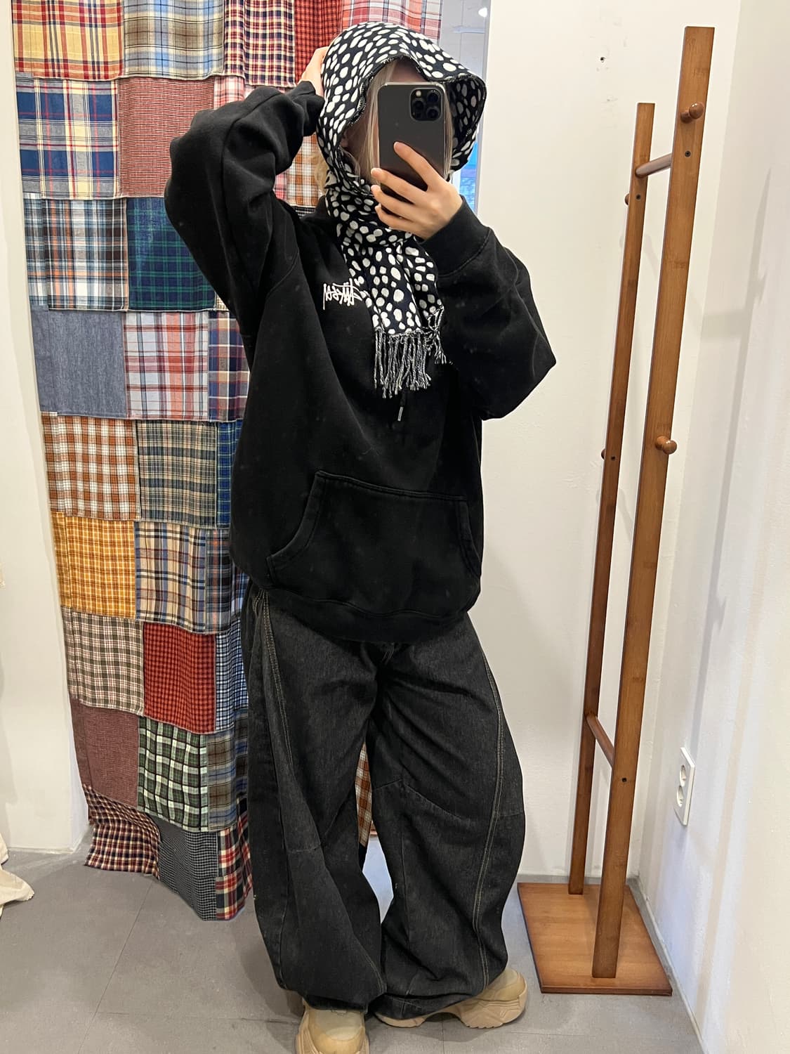 스투시 베이직 후드티 블랙 상품이미지3