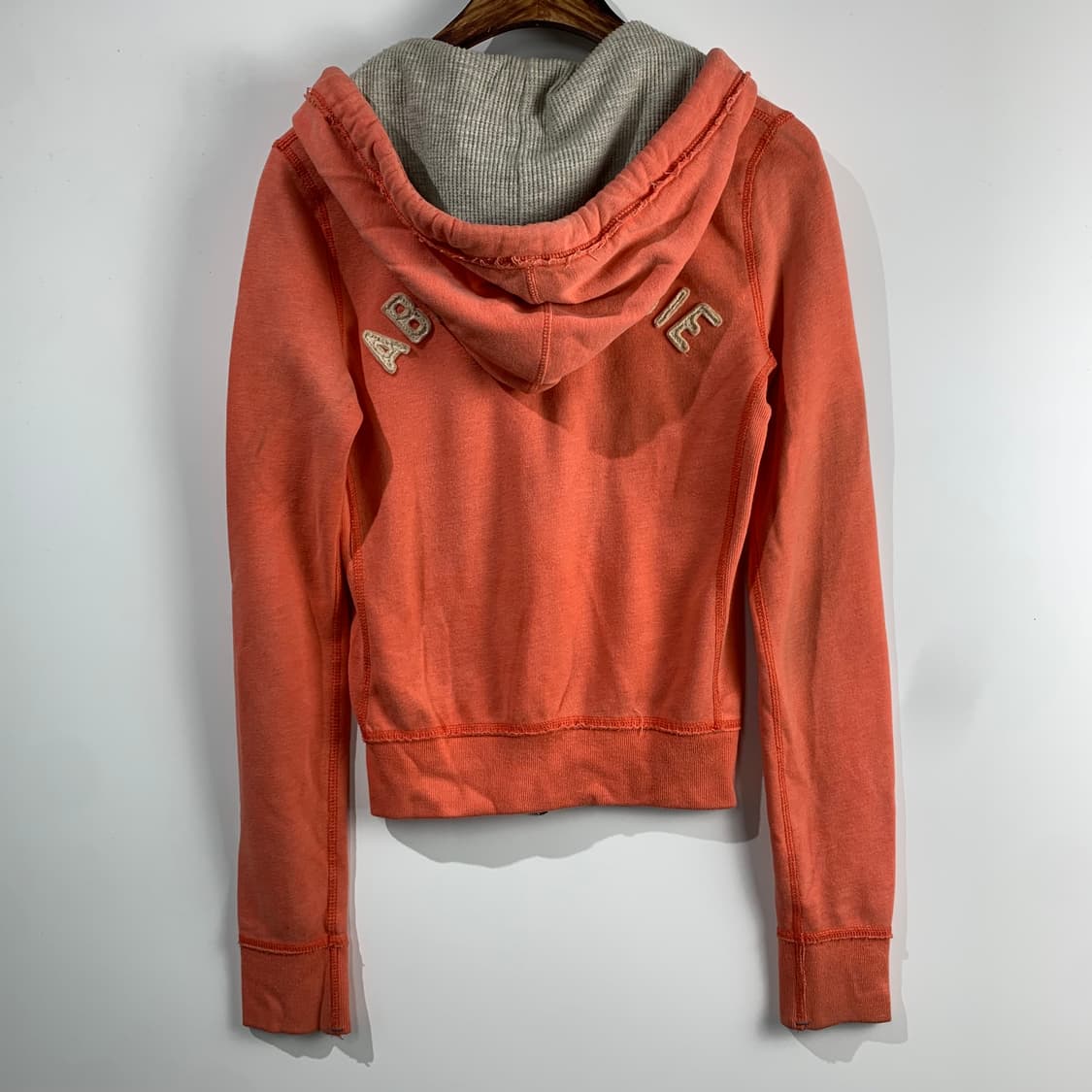 아베크롬비 y2k 와투케 살몬 후드집업 상품이미지4