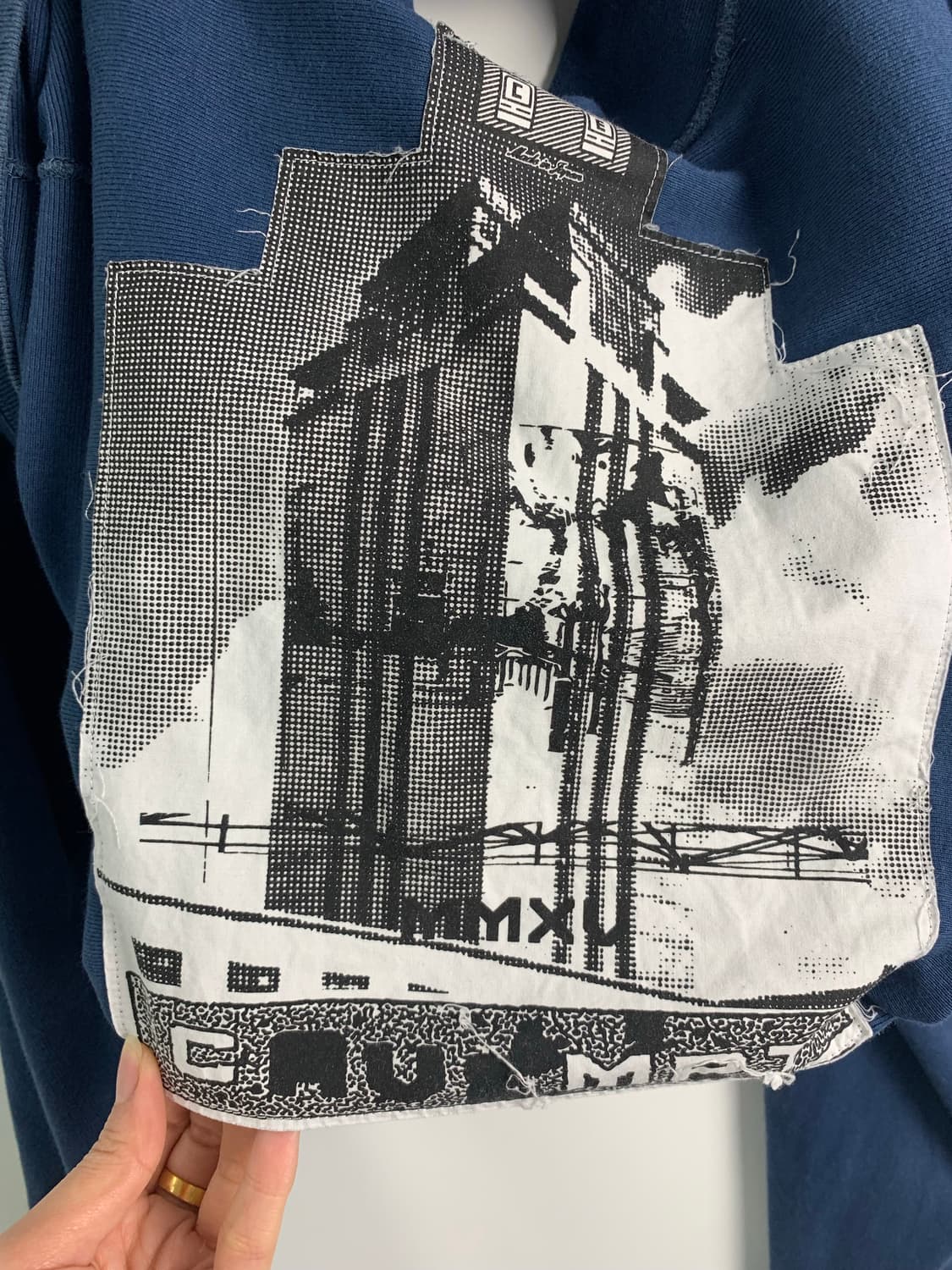 카브엠트 모크넥 네이비 스웻 후디  상품이미지8