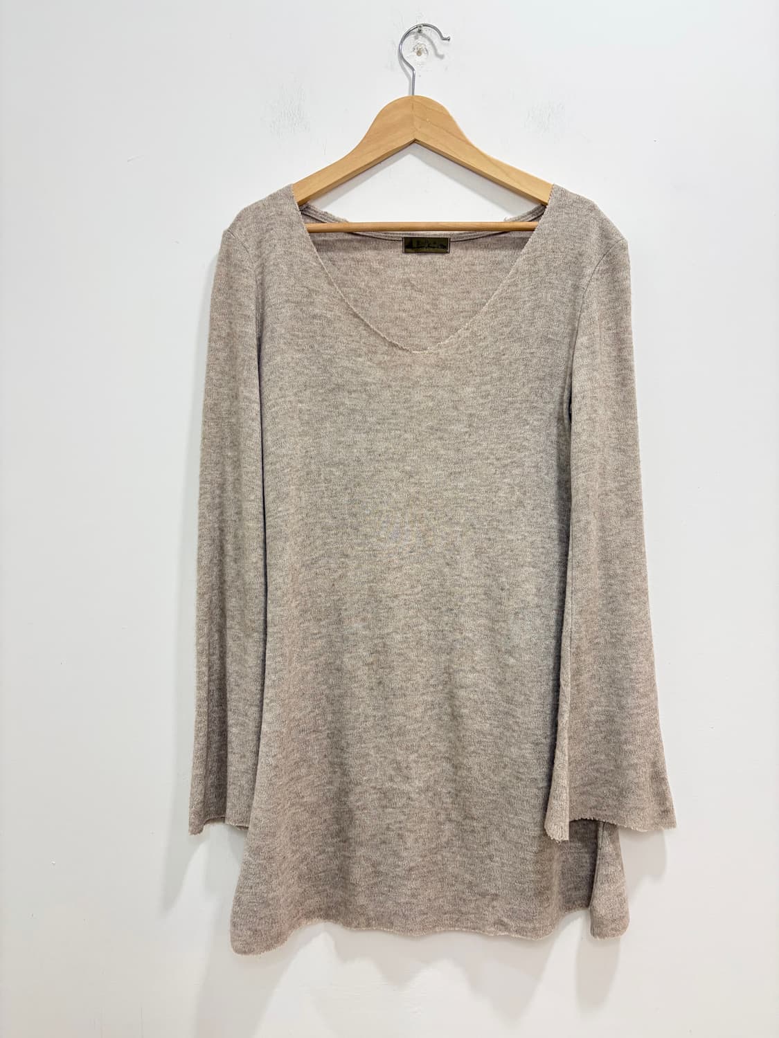 G.O.A 고아 나팔 슬리브 니트 상품이미지5