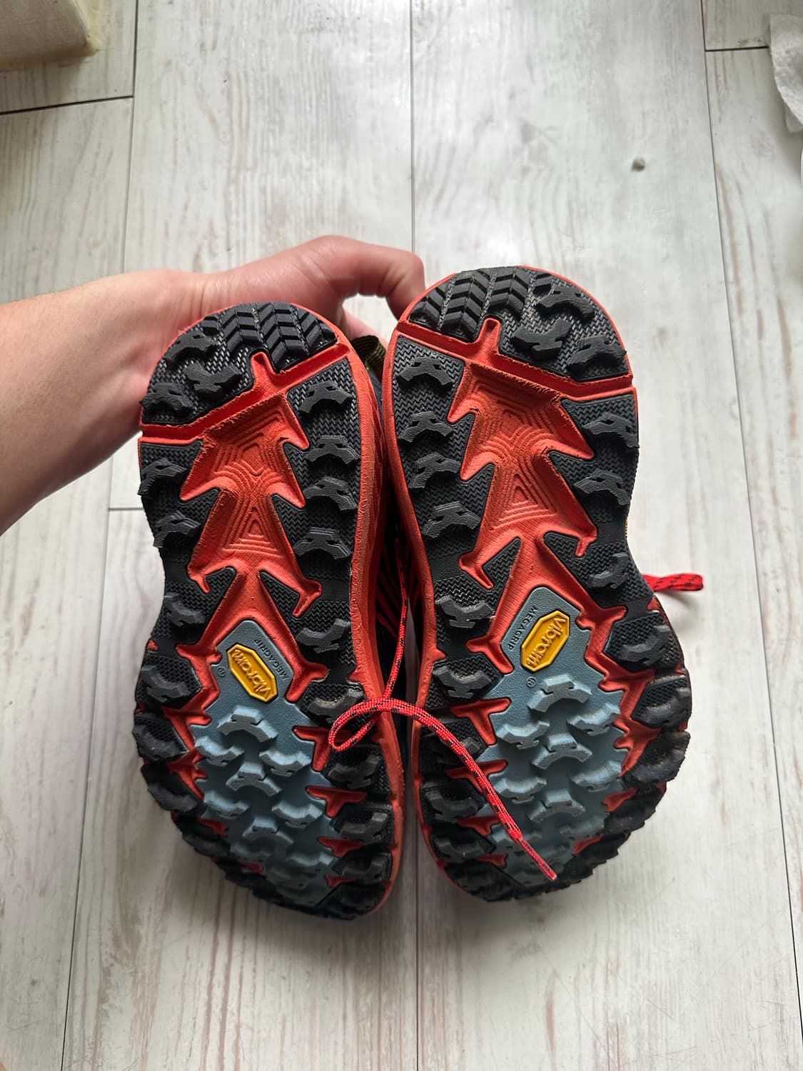 호카 스피드고트 4 트레일 러닝화 255mm 상품이미지8