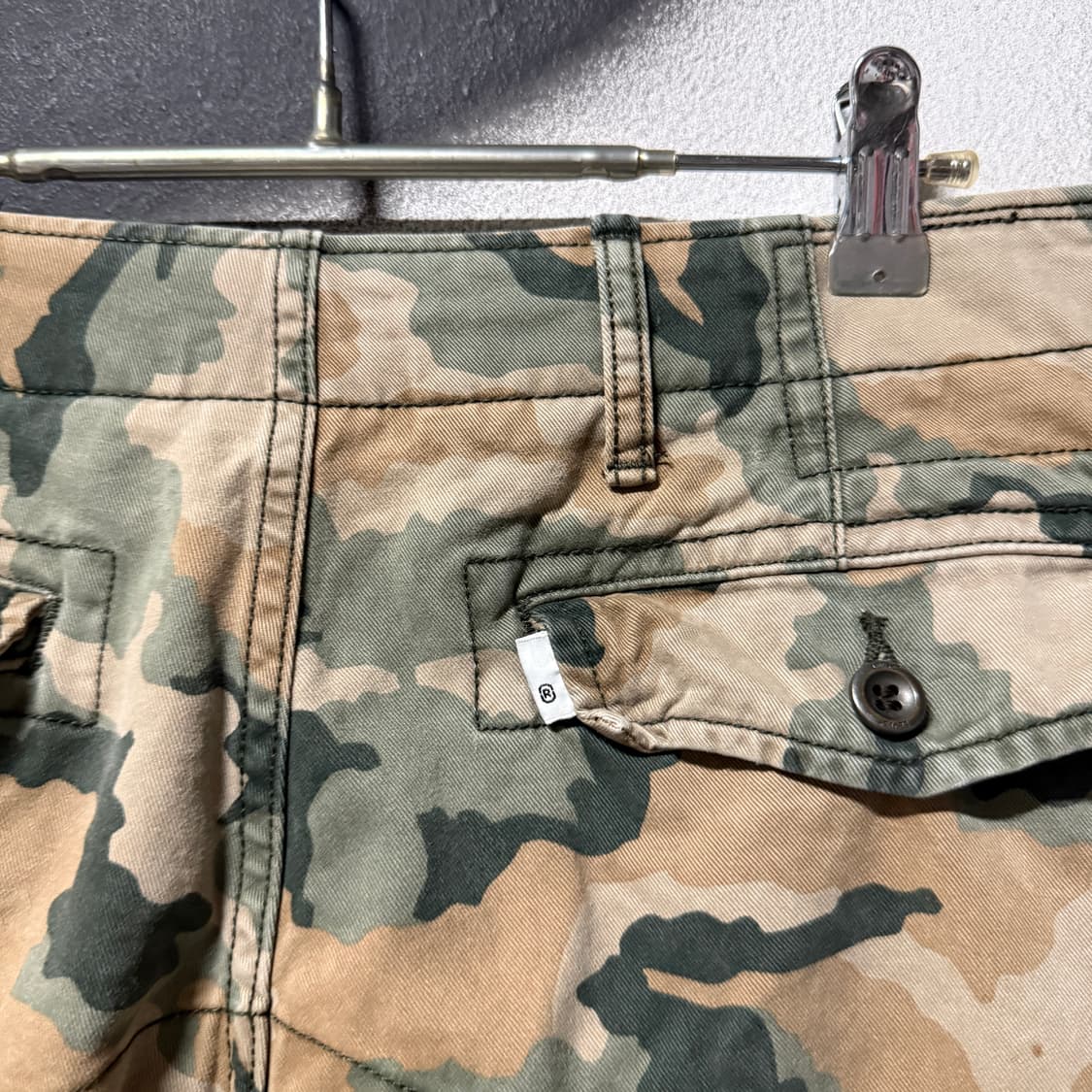 리바이스 오리지널 우드랜드 카모 코튼 와이드 카고 팬츠 상품이미지6