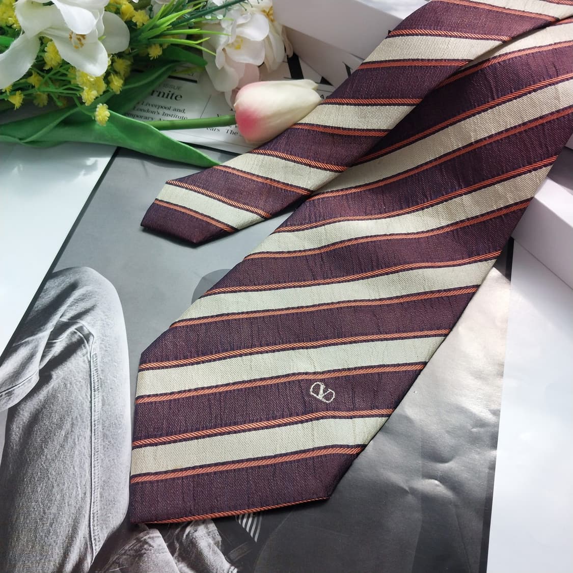 발렌티노 실크 스트라이프 넥타이 9.5cm A등급 K784
 상품이미지3