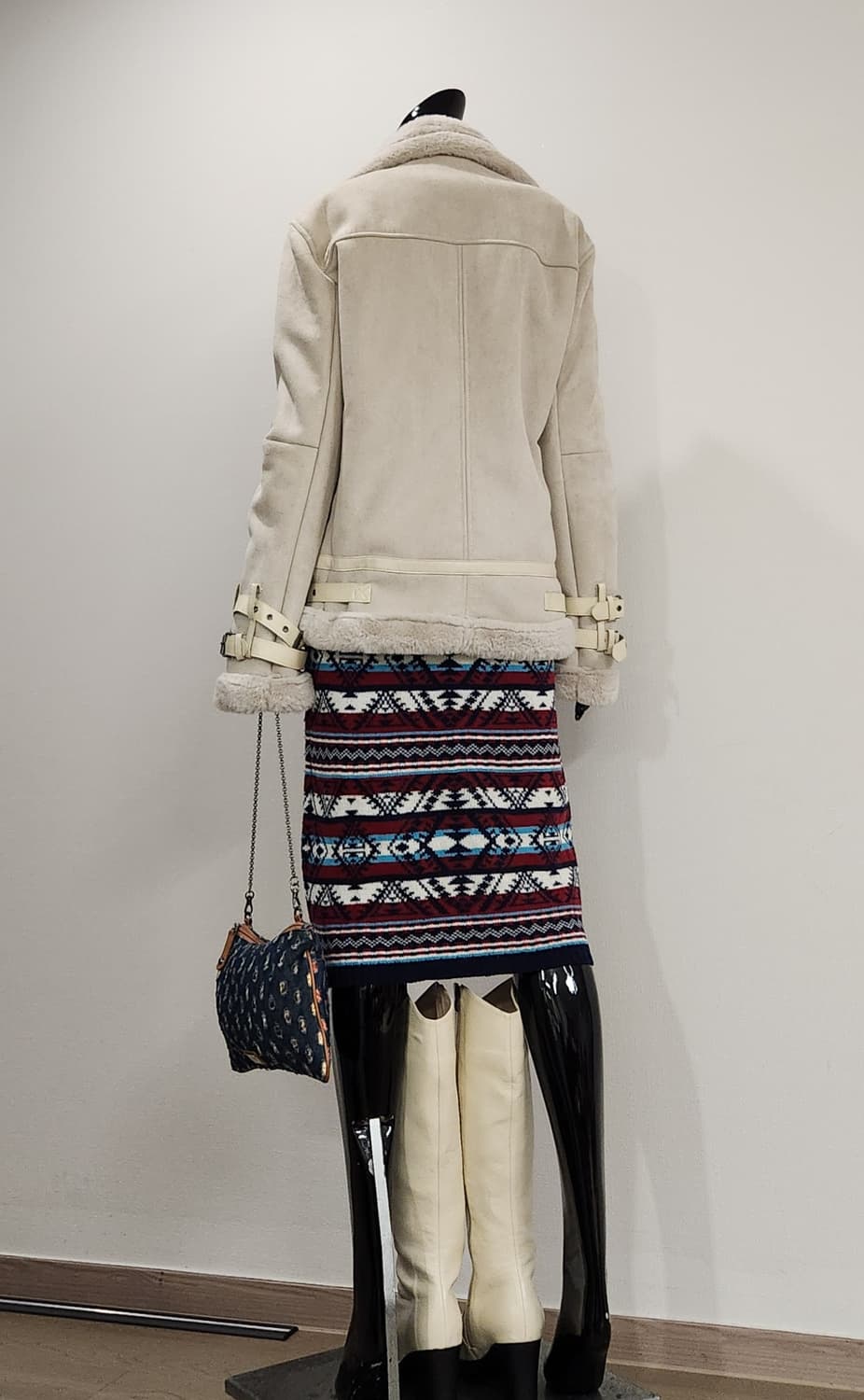 아이보리 무스탕코트 상품이미지5