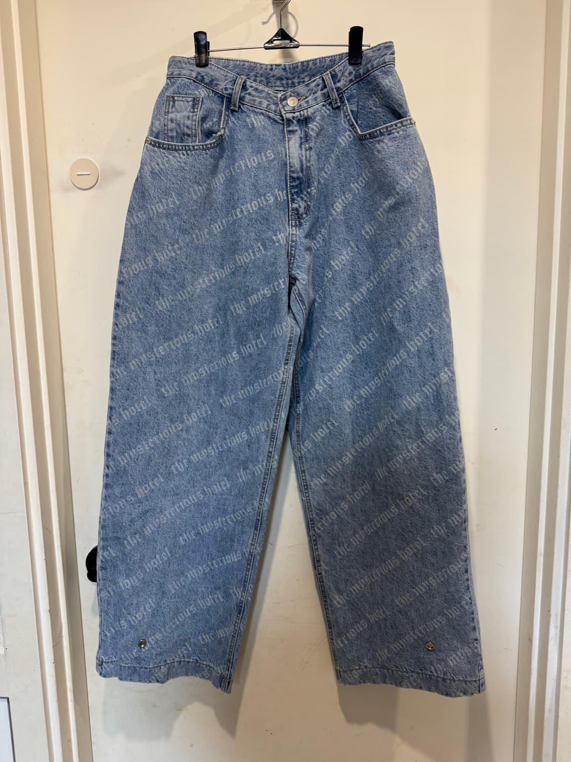 더미스테리어스호텔 로고 데님 팬츠 상품이미지2