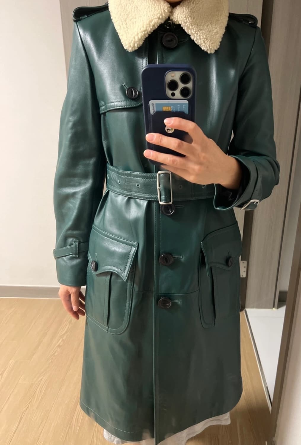 미착용 코치  양가죽 양털 탈부착 신세계본점 구매 상품이미지4