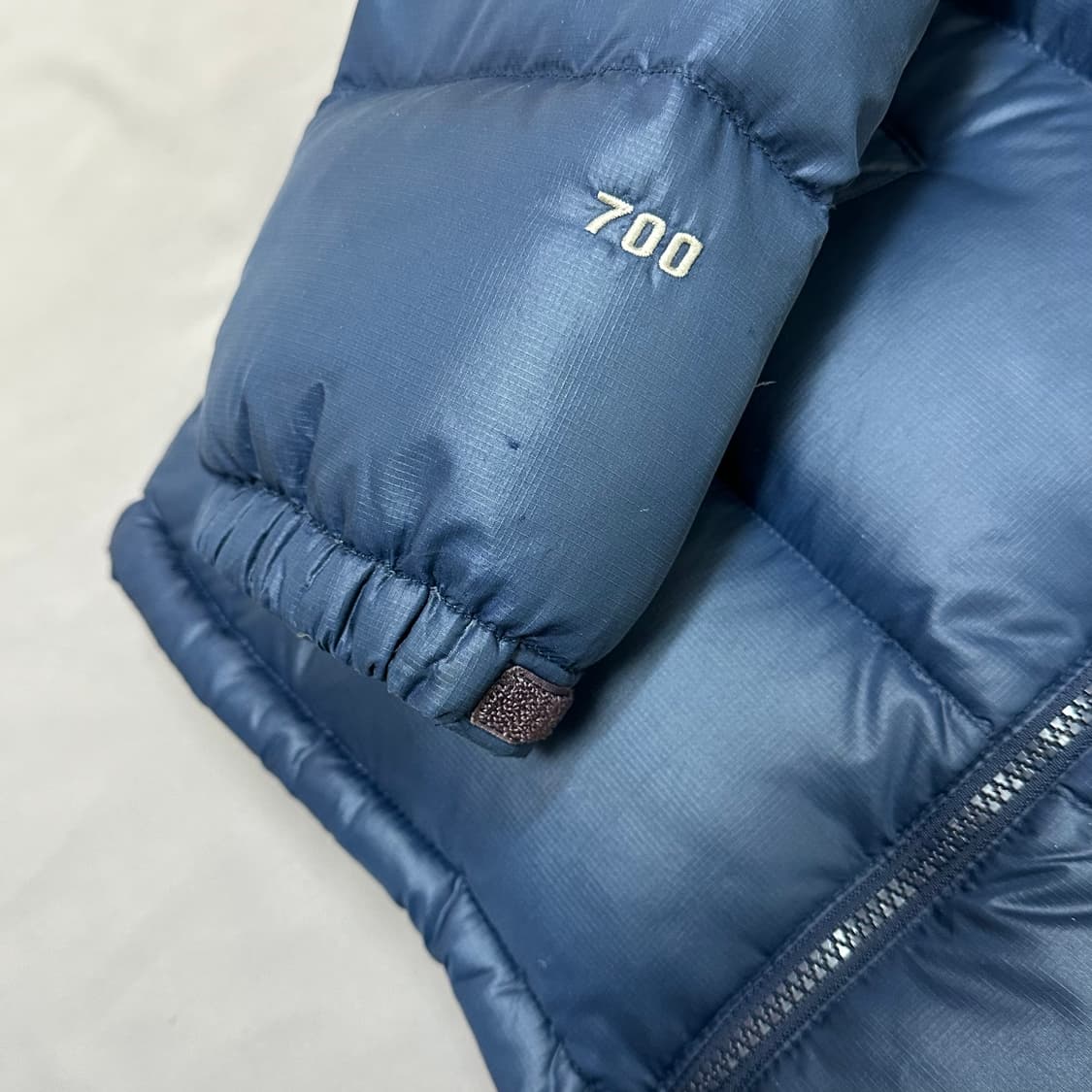 노스페이스 700 네이비 눕시 패딩 85  상품이미지7