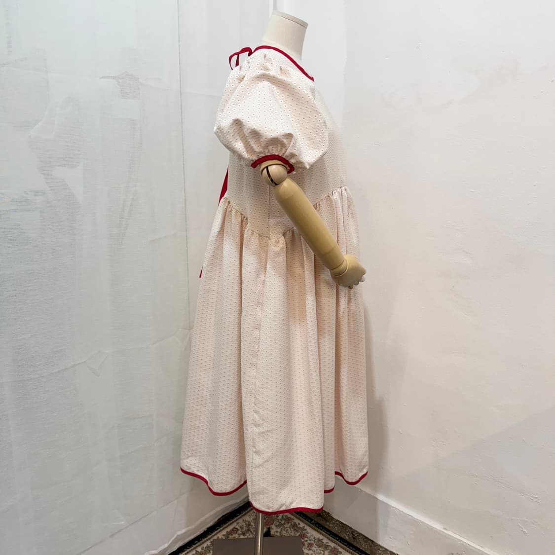 Theopen 더오픈 퍼프원피스 자수 레이스원피스 3449 상품이미지3