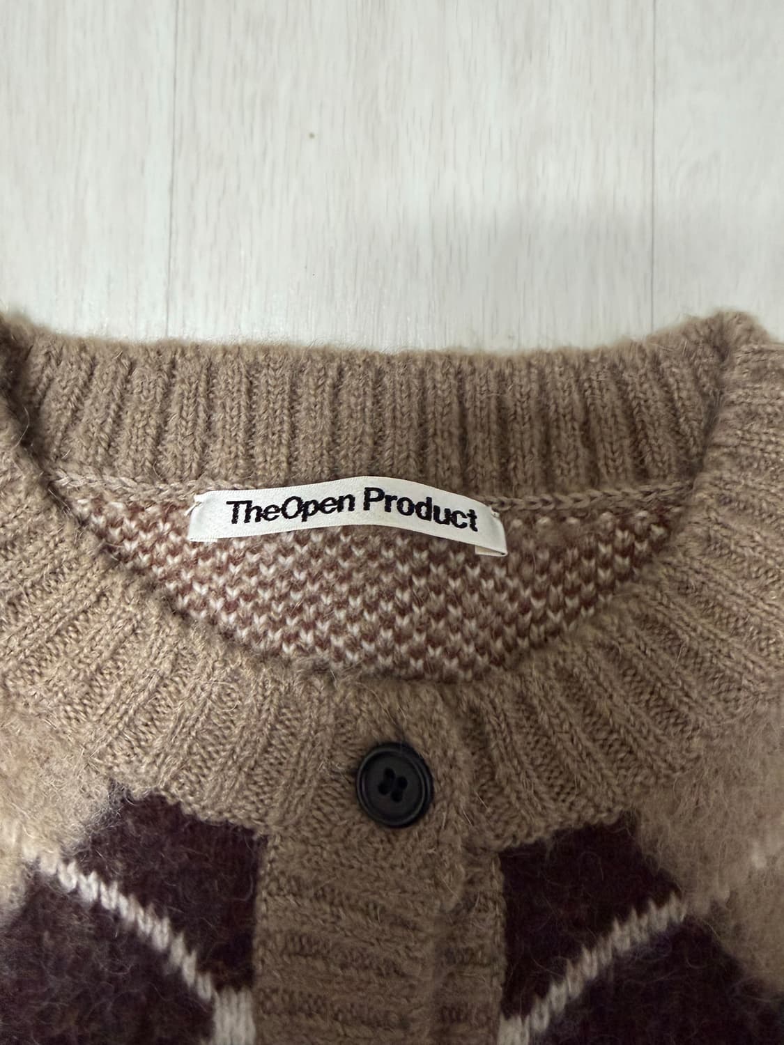 theopen product(더오픈프로덕트) 아가일 니트 가디건 상품이미지3