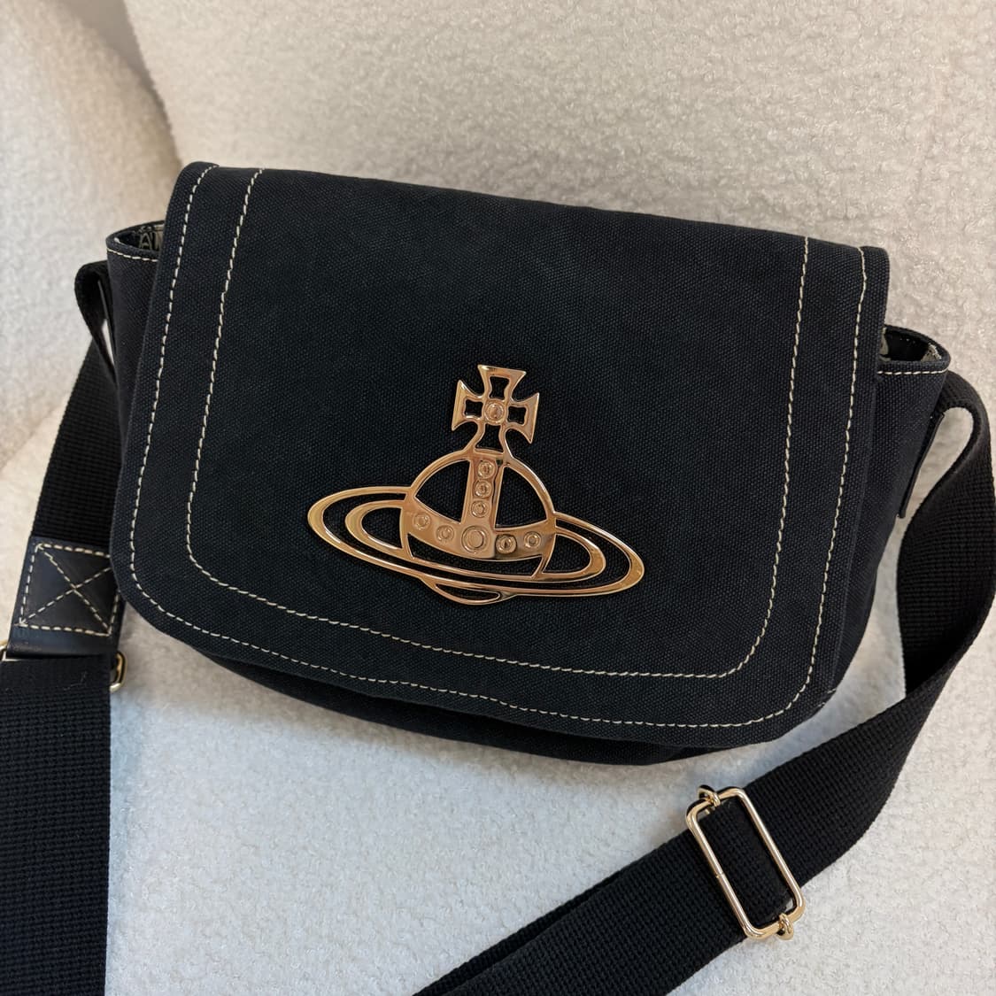 비비안웨스트우드 캔버스 크로스 숄더백 상품이미지3