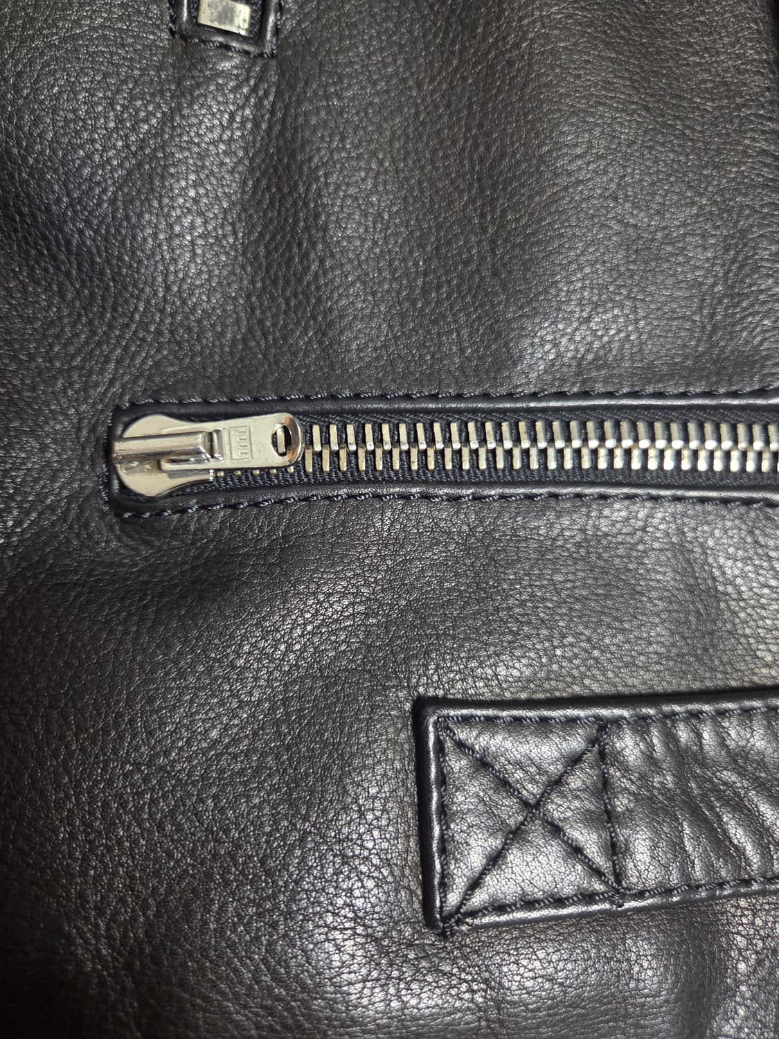 The Kooples 블랙 가죽 라이더 자켓 상품이미지4