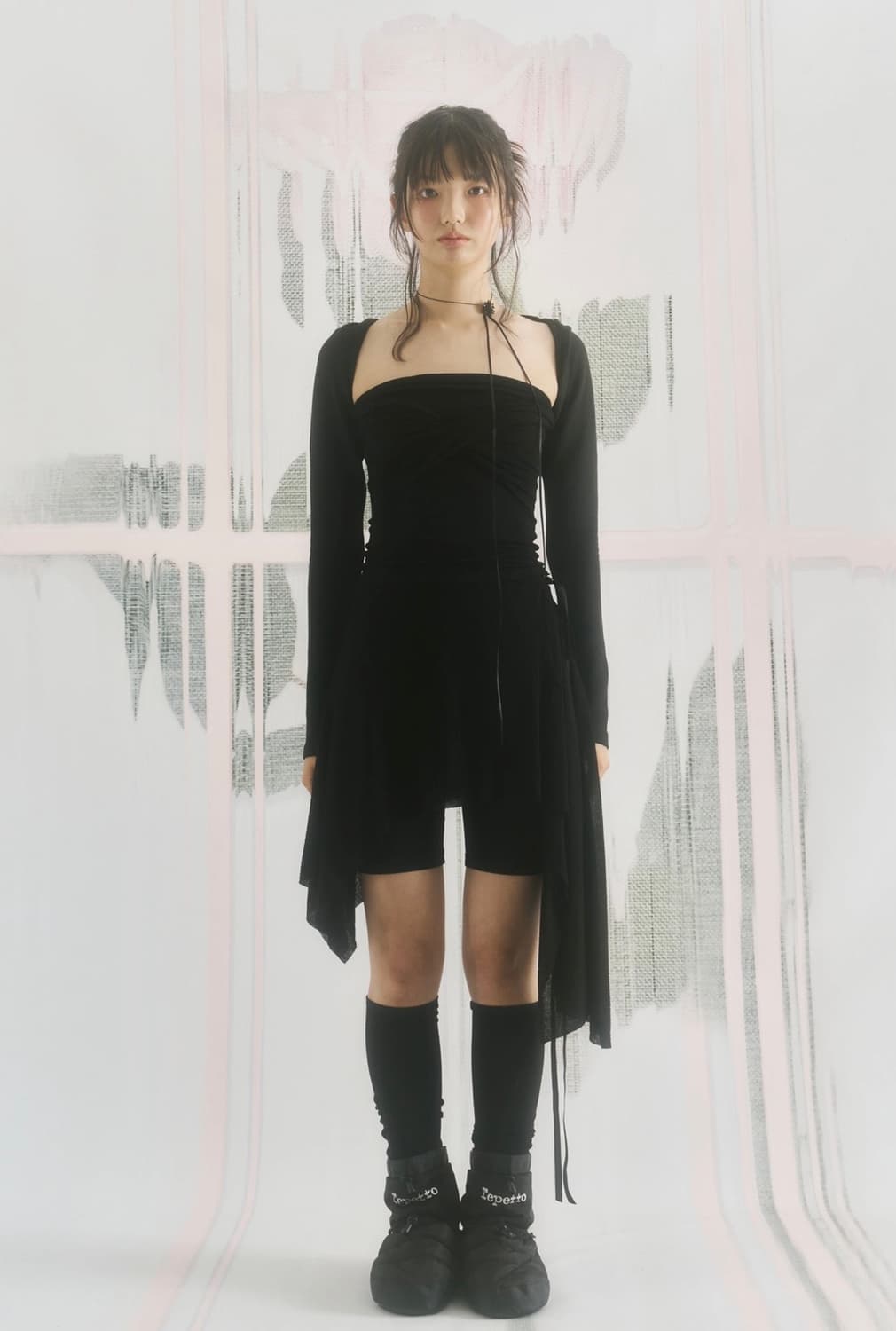 이너뮤지엄 후디 크롭 볼레로(블랙) 상품이미지2