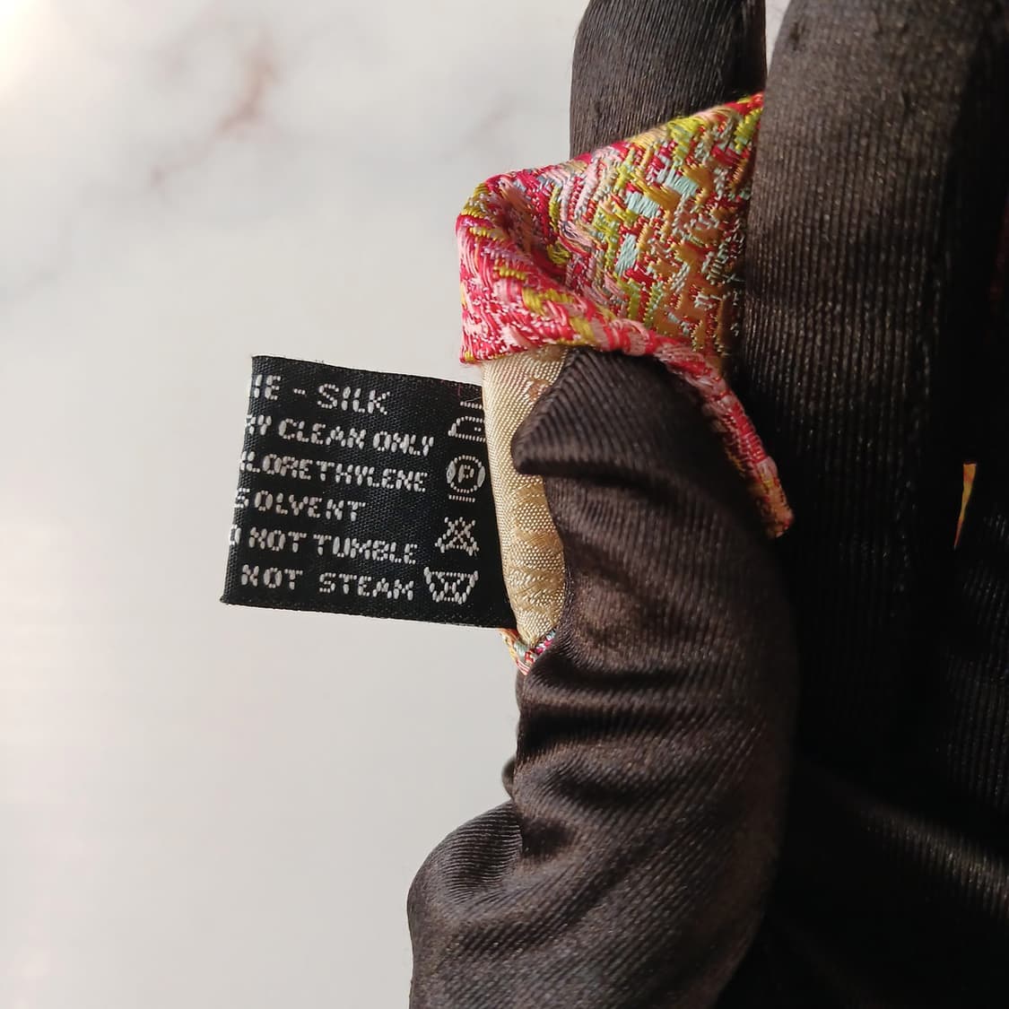 미쏘니 실크 핑크 멀티 직조 패턴 넥타이 9.6cm A등급 A19088
 상품이미지10