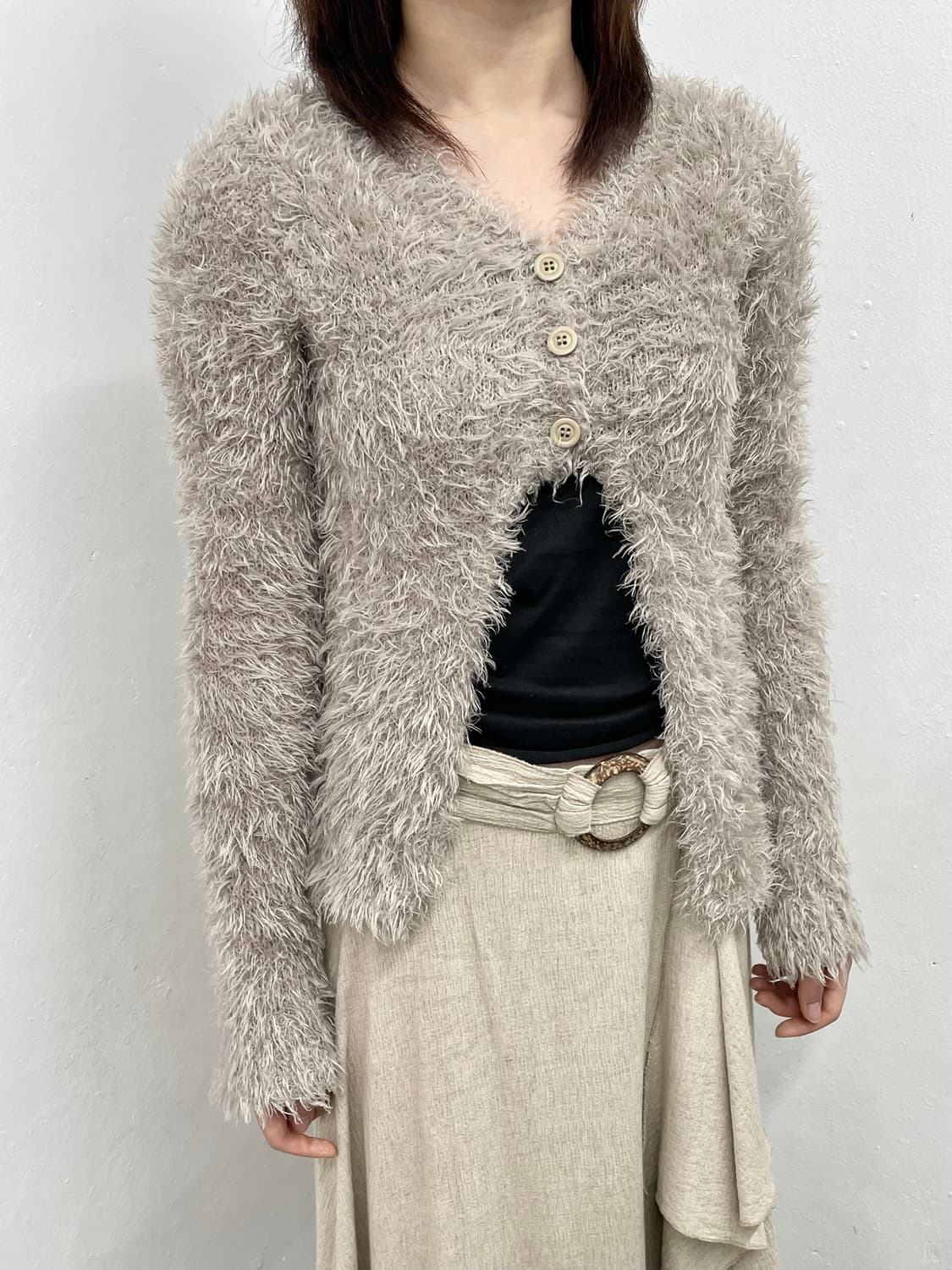 헤어리 퍼 버튼 레이어드 가디건 상품이미지3