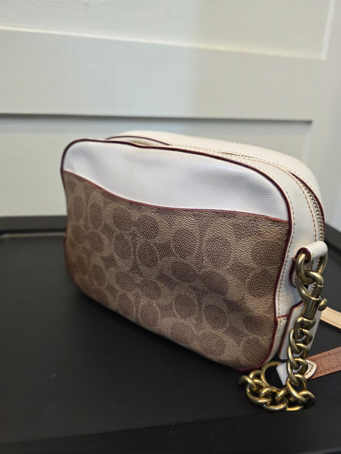 코치 시그니처 사첼백 상품이미지1