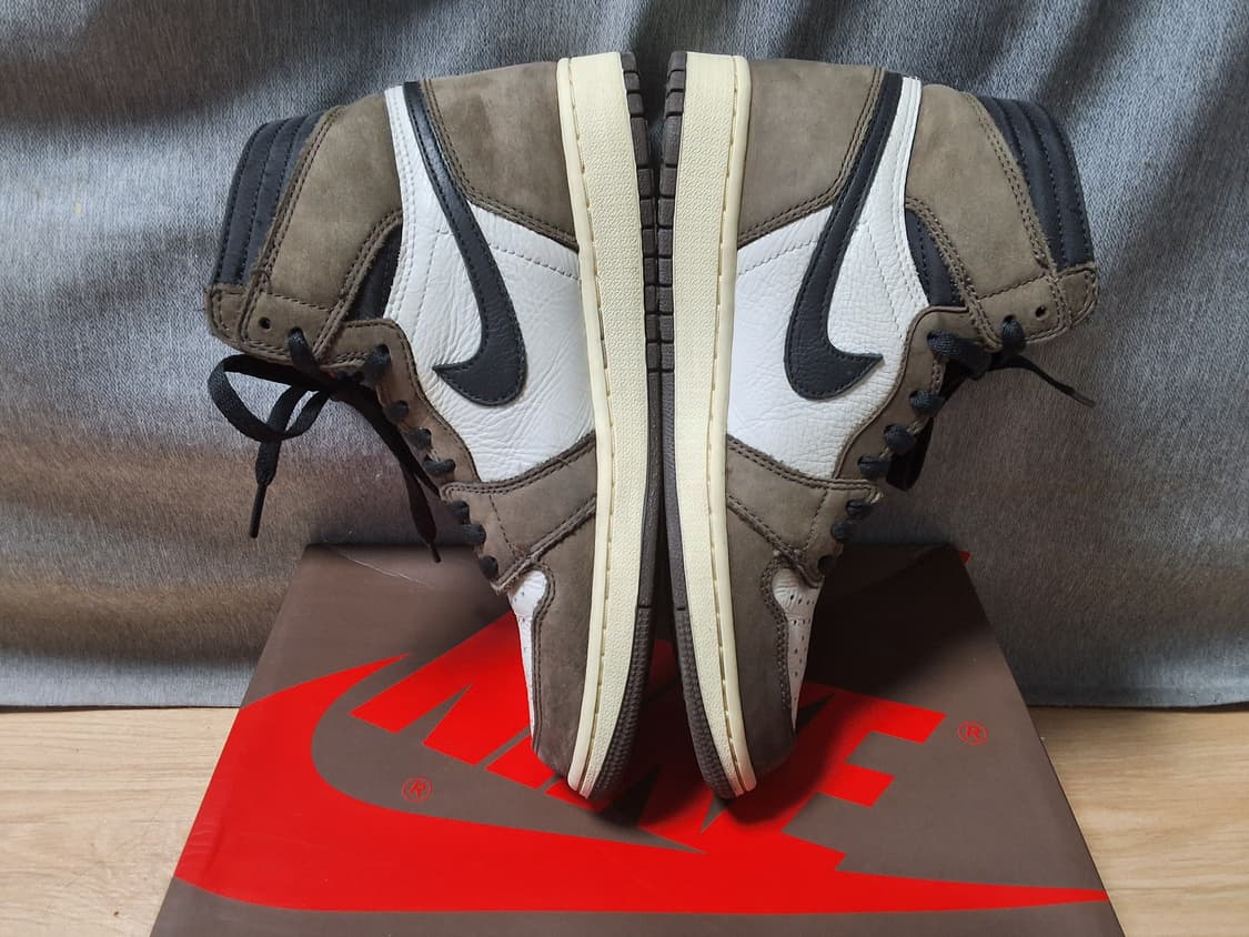 조던1 트래비스스캇 모카 하이  상품이미지3