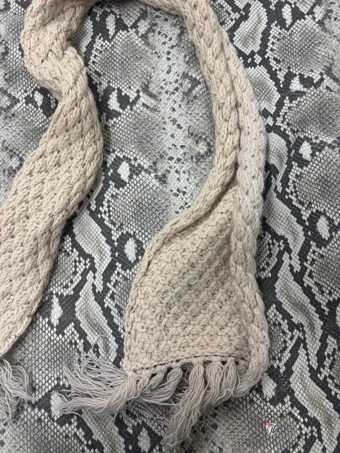 “Vintage” Ivory Long Scarf 상품이미지4