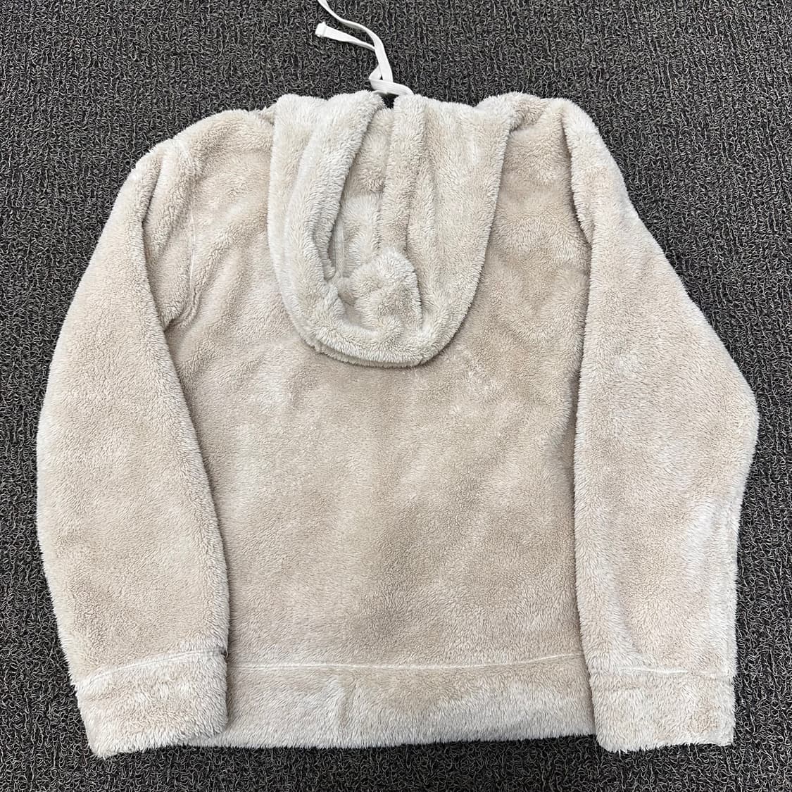 GUESS 게스 뽀글이 털 후드집업 105(XL) 상품이미지5