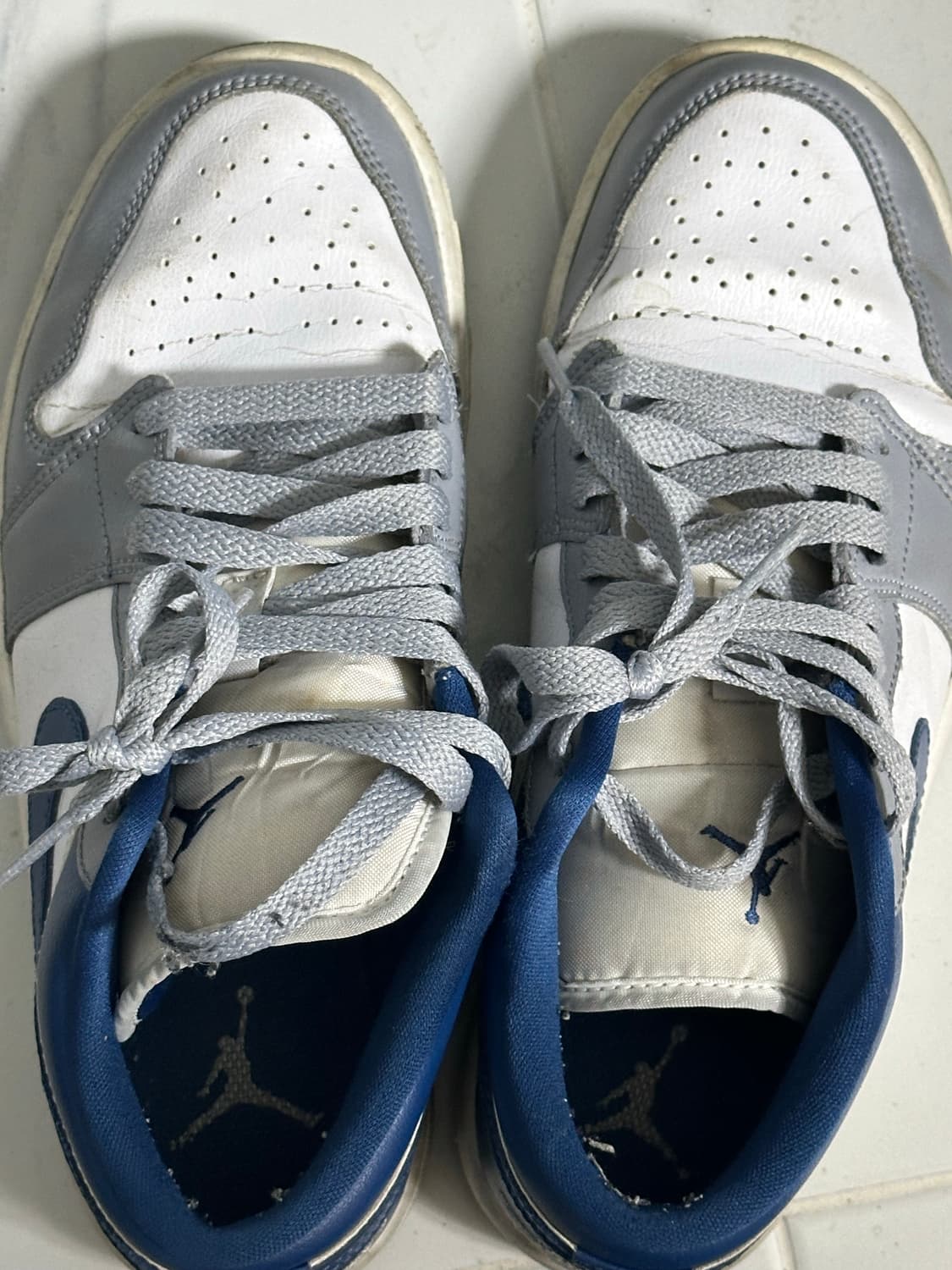 조던1 로우 화이트그레이블루 상품이미지1