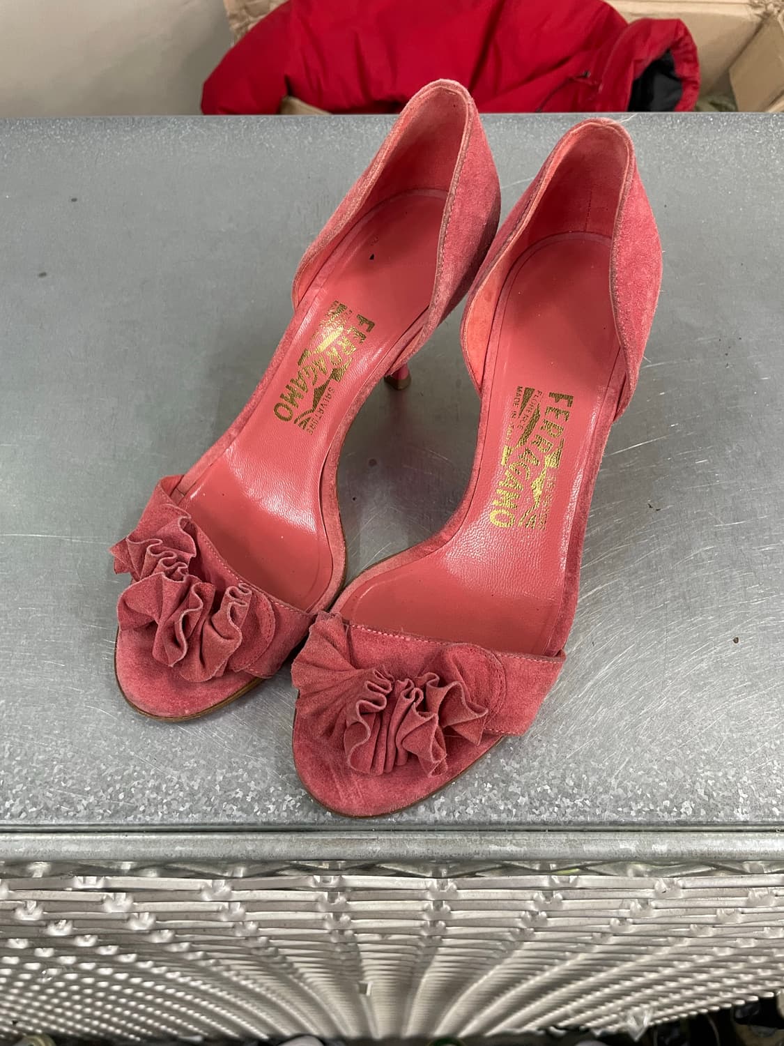 페레가모 새틴 러플 샌들 6.5 상품이미지2