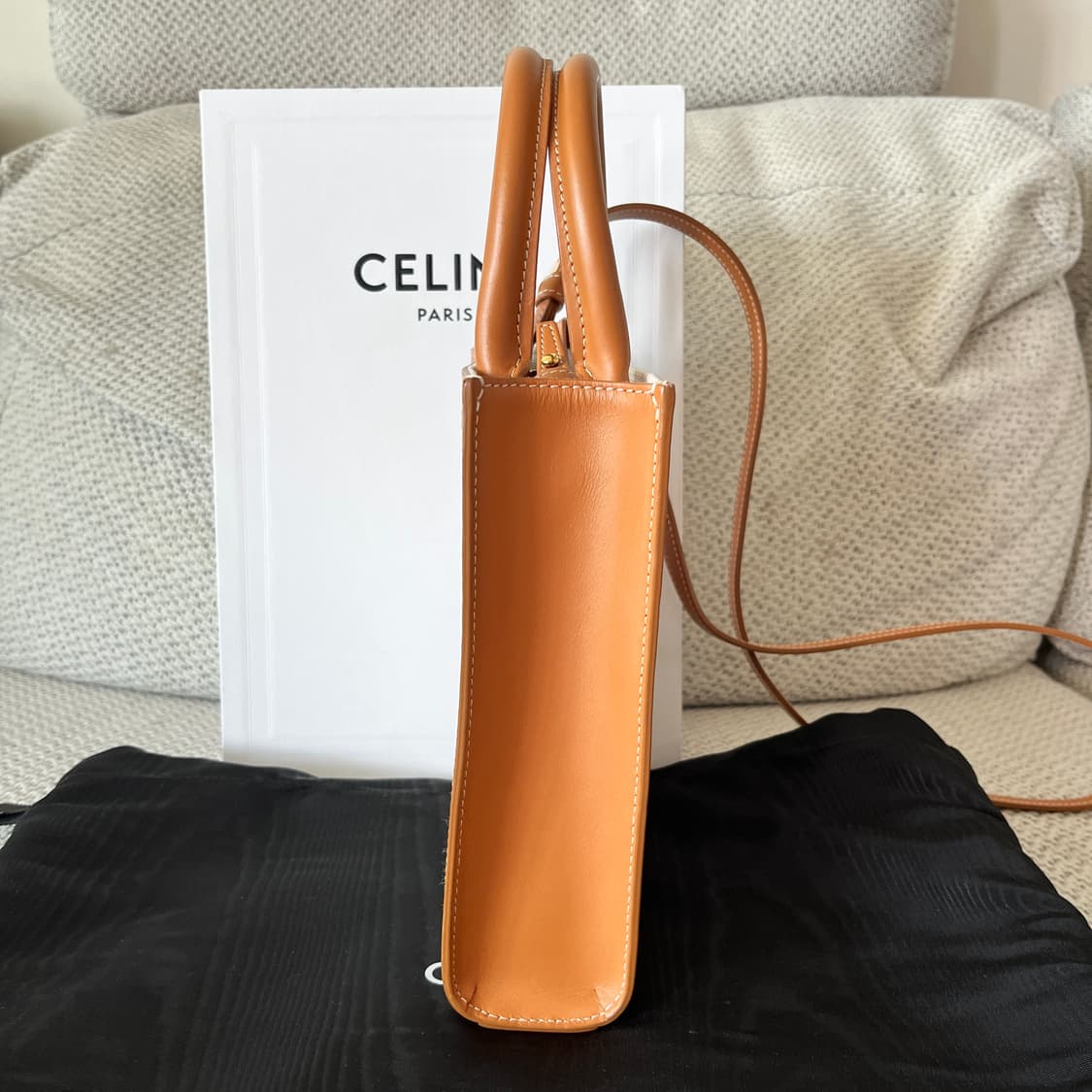 신품급 셀린느 카바스 미니 토트백 숄더백 상품이미지3