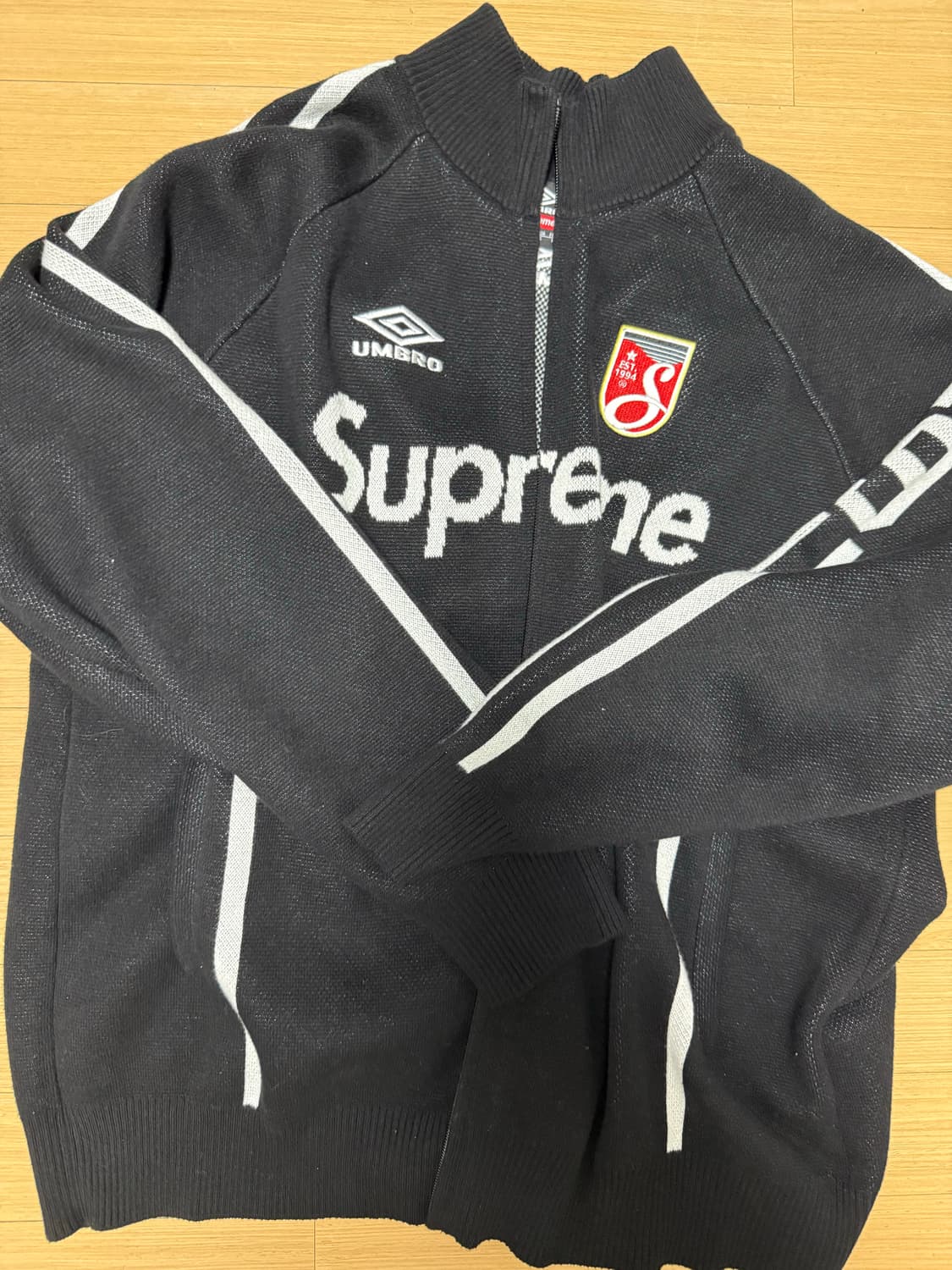 슈프림 엄브로 니트집업 상품이미지2