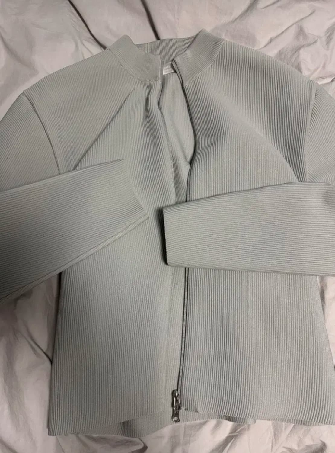 아모멘토 모크넥 집업 M 상품이미지1